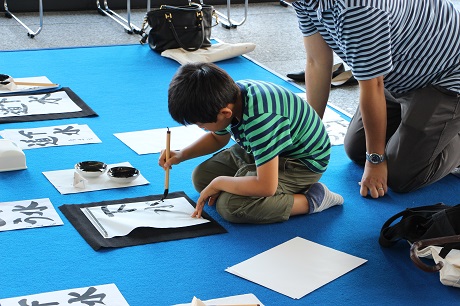 写真：書道コーナー