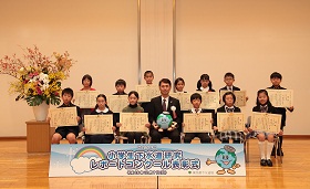 新聞部門